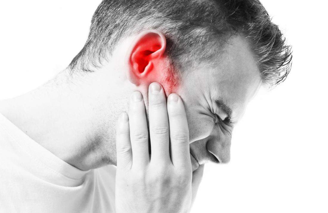 Durere ascuțită în ureche: Cauze și remedii naturiste